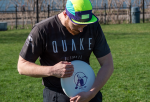 What characteristics for a frisbee of competitive caliber?